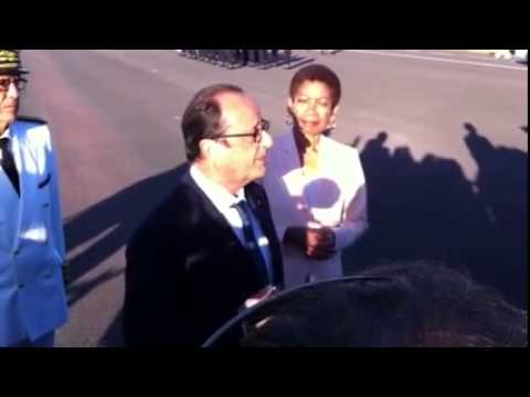 Les premières paroles de François Hollande à la Réunion