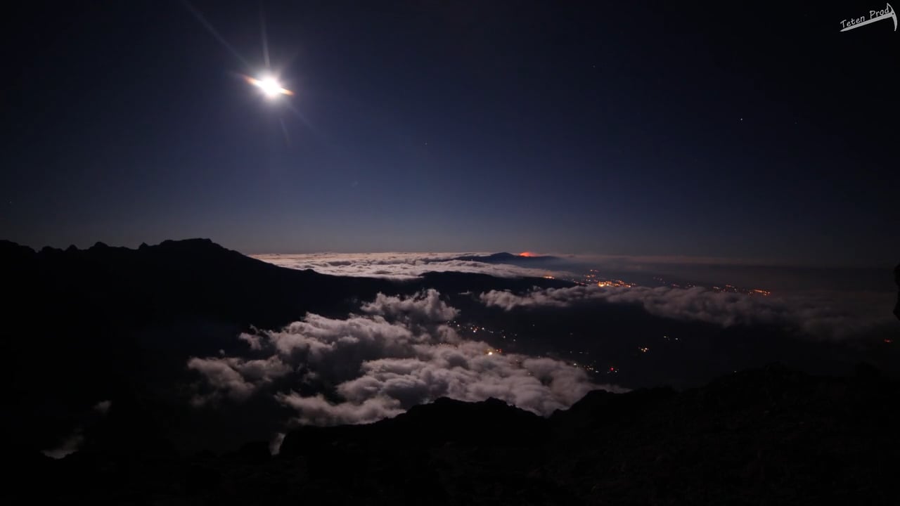 Vidéo de l’éclipse visible de la Réunion sur fond d’éruption volcanique